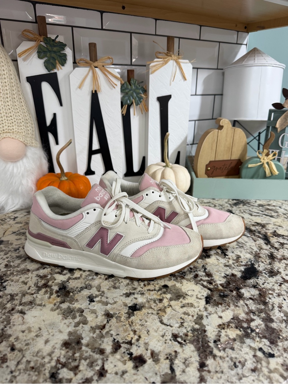 New Balance Women's Pink and Cream Retro 997L Sneakers